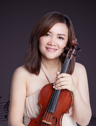 DÉLA Katryna